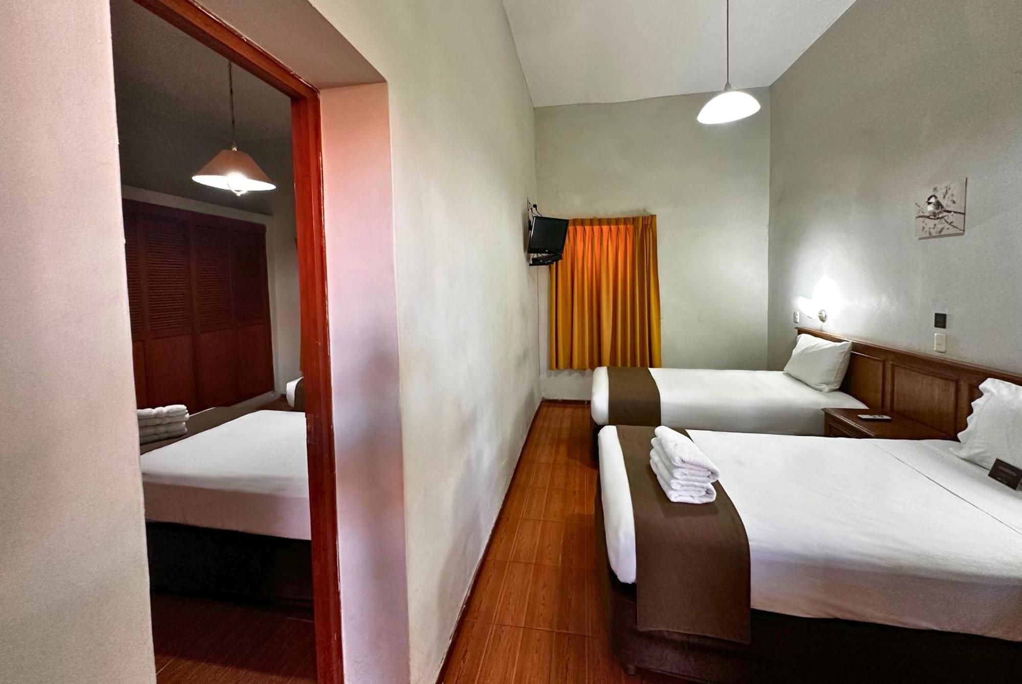 Dm Hoteles Mossone - Ica Exterior photo
